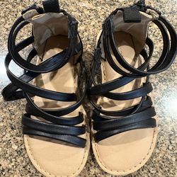 Baby Girls Old Navy Sandals Size 6