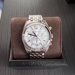 Michael Kors MK-5888 Women’s Watch