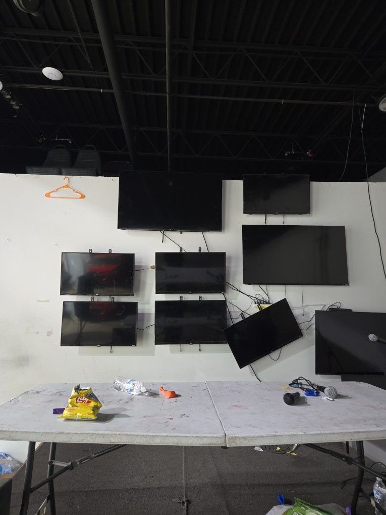 8 Tvs And Mounts