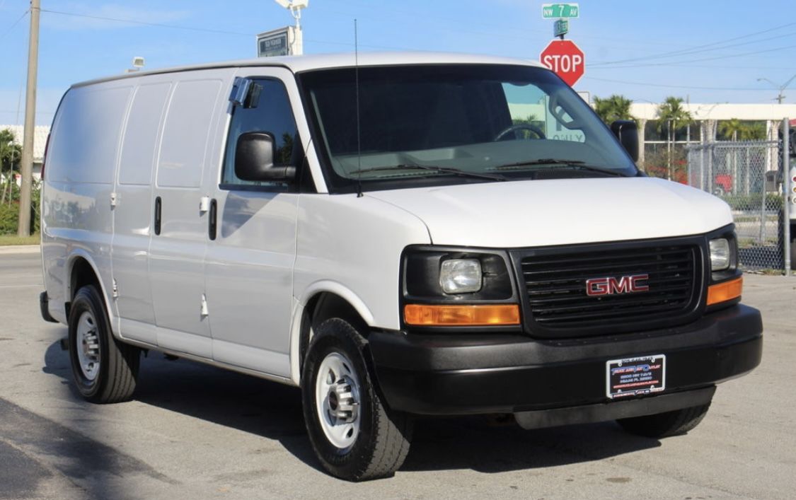 2016 GMC Savana