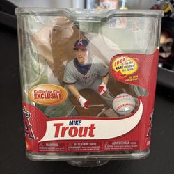 Mike Trout Collector Club Exclusive Mcfarlane 