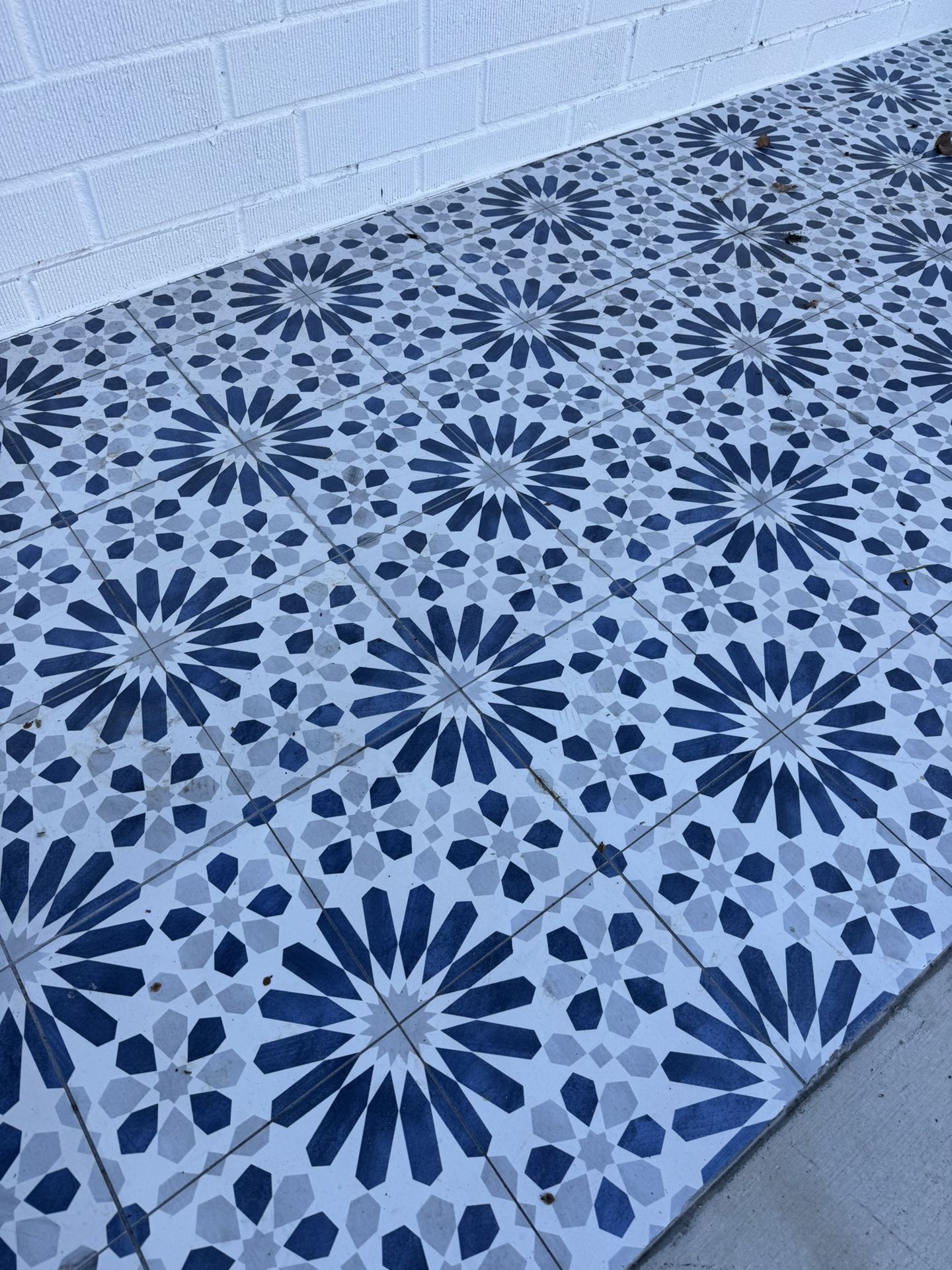 266 Sqft Casablanca Sky Tile 17”x17”