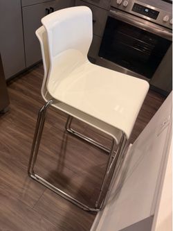 4 chairs