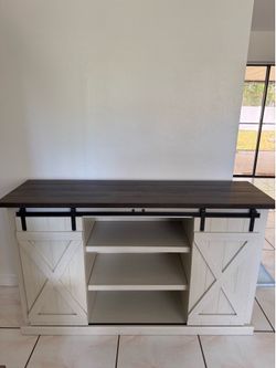 Tv stand
