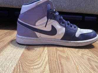 Jordan one blueberry mid