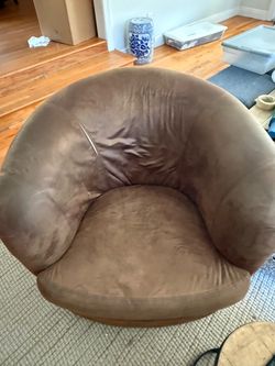 Norwalk swivel chairs