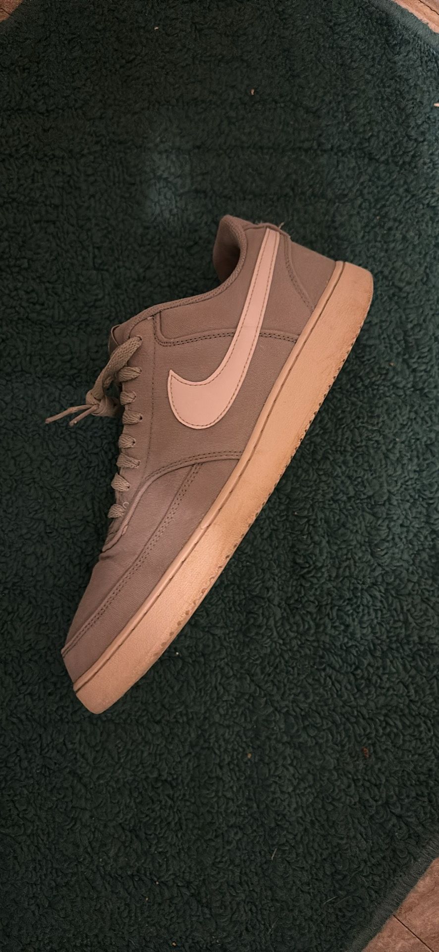 Nike court vision lows 20$ men’s 11.5