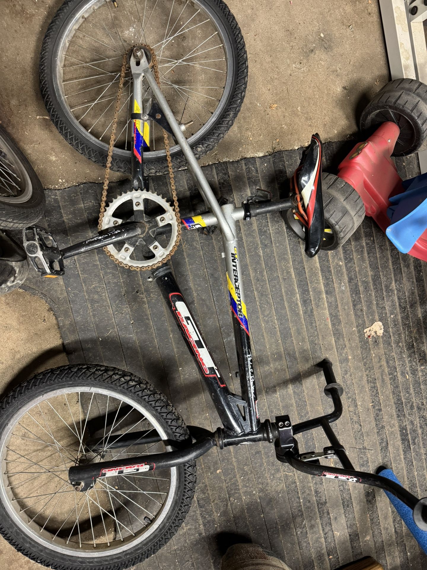 GT BMX BIKE FOR SALE OR TRADE 