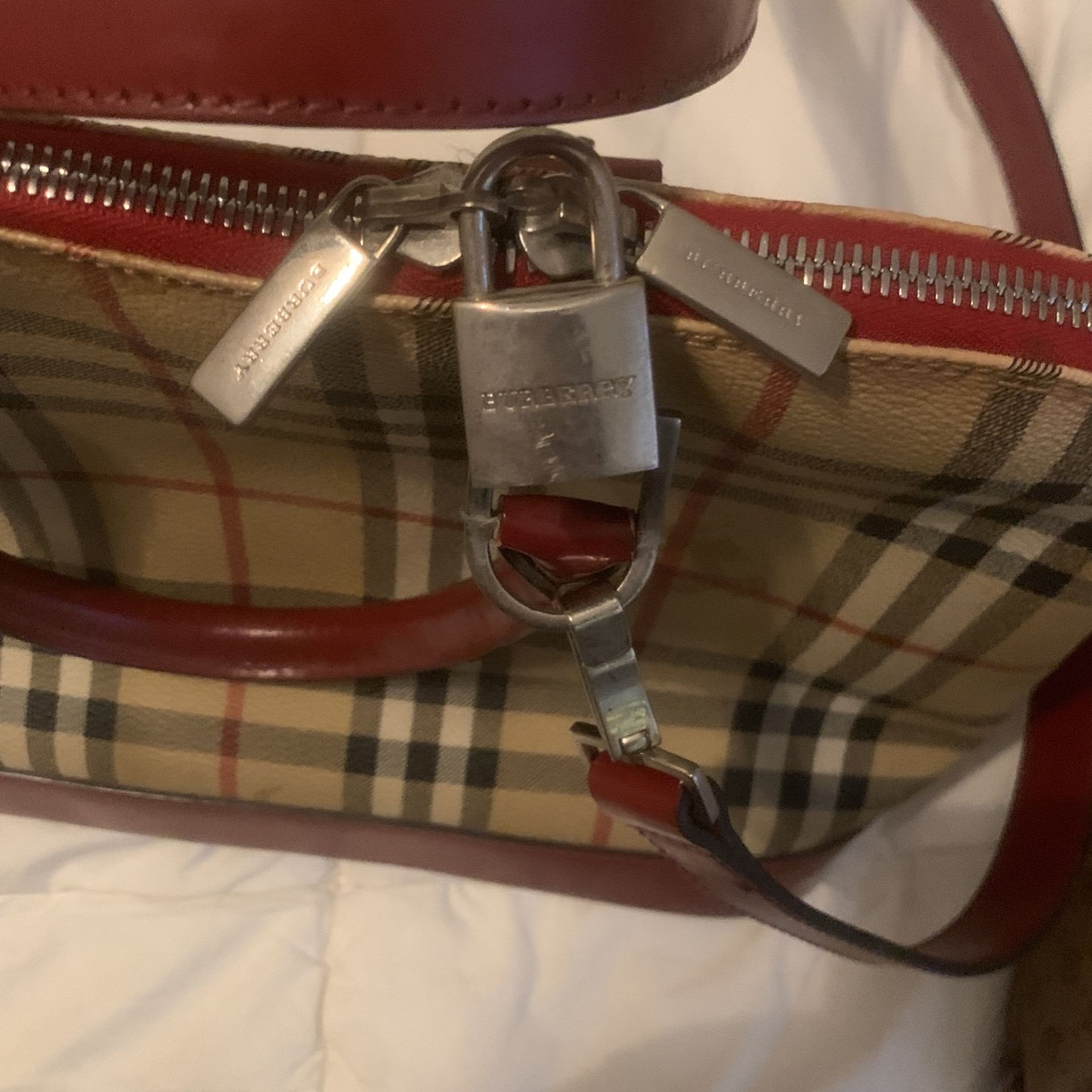 Burberry Bag for Sale in Rosemead, CA - OfferUp