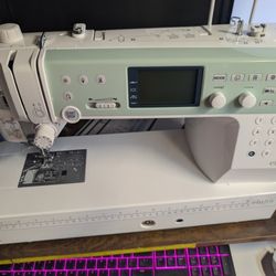 Elna EF72 Semi-industrial Sewing/Quilting Machine (Clone Of Janome 6650p) - Super Heavy Duty And Sooo Cute 🥰 $1200 OBO