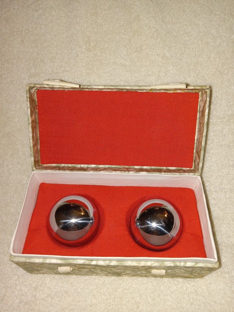 Benwa Balls Steel In Custom Box