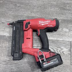 Milwaukee Nailer 