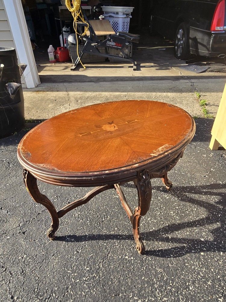 VINTAGE FRENCH LOUIS XV STYLE COFFEE OR SIDE TABLE