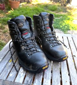 Zamberlan 996 Vioz GTX Hiking Boots — US 10.5 / EU 45