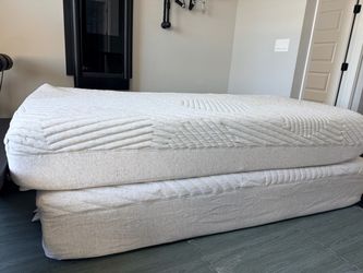 Split king(two twin xl)mattresses for sale. Excellent condition
