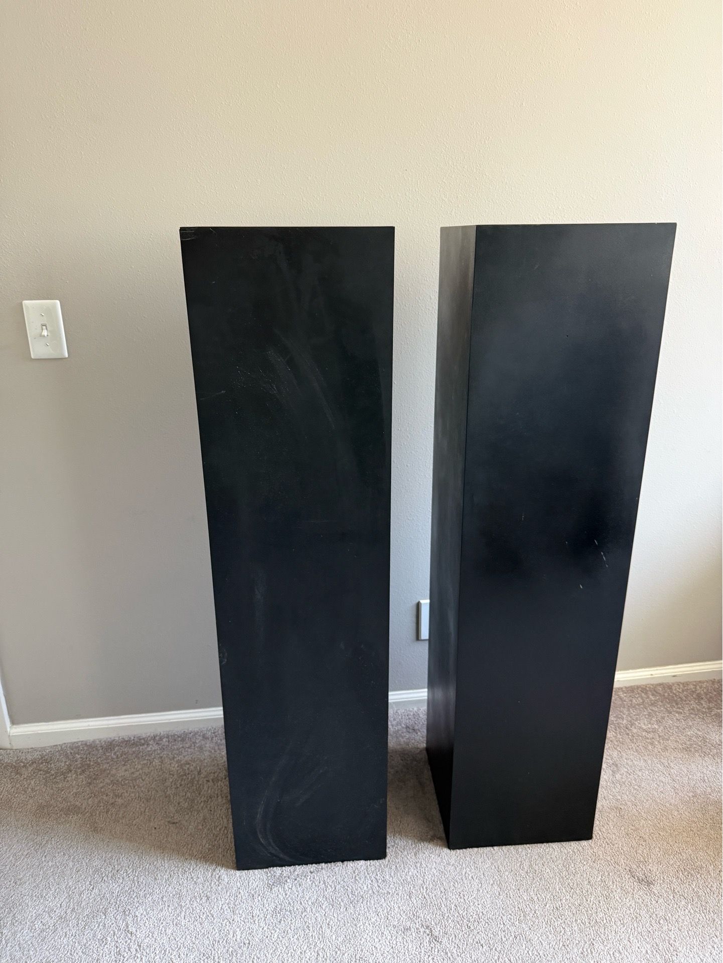 Black Display Pedestal Stands – Set of 2