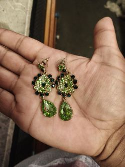 Green Crystal Drop Earrings Gold Tone