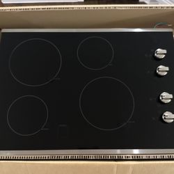 GE 30" Built-In Knob Control Electric Cooktop