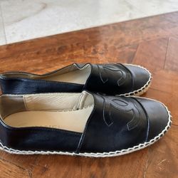 Vintage Chanel Sandles