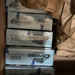 Topps Chrome NFL 2025 Football Mega Boxes