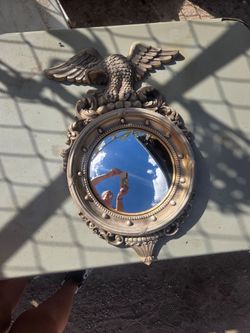 vintage 1960s Syroco Federal-style eagle wall mirror (Model 4410).