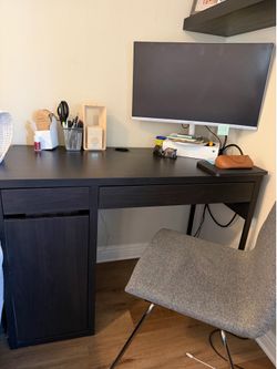 Black wooden desk