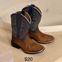 Kids Boots And Shoes 