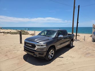 2019 Ram 1500 HEMI 4x4 Limited