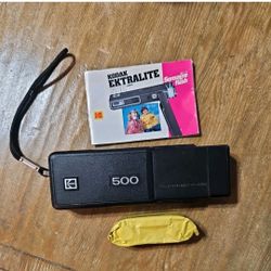 1980s Kodak Ektralite 500 Camera w/ Electronic Flash