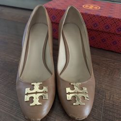 Tan Tory Burch Pumps