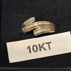 10 Kt Diamond Ring