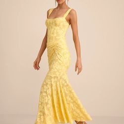 Yellow Lace Maxi Dress Size [S]