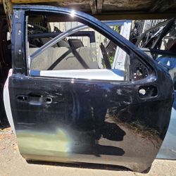 2019 2020 2021 2022 2023 CHEVY SILVERADO RIGHT FRONT PASSENGER DOOR