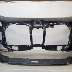 2023 2024 BMW 7 SERIES G70 M-SPORT FRONT BUMPER COVER OEM