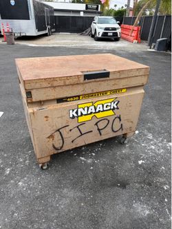 KNAACK Job boxes 4’x6’ & 4’x30”