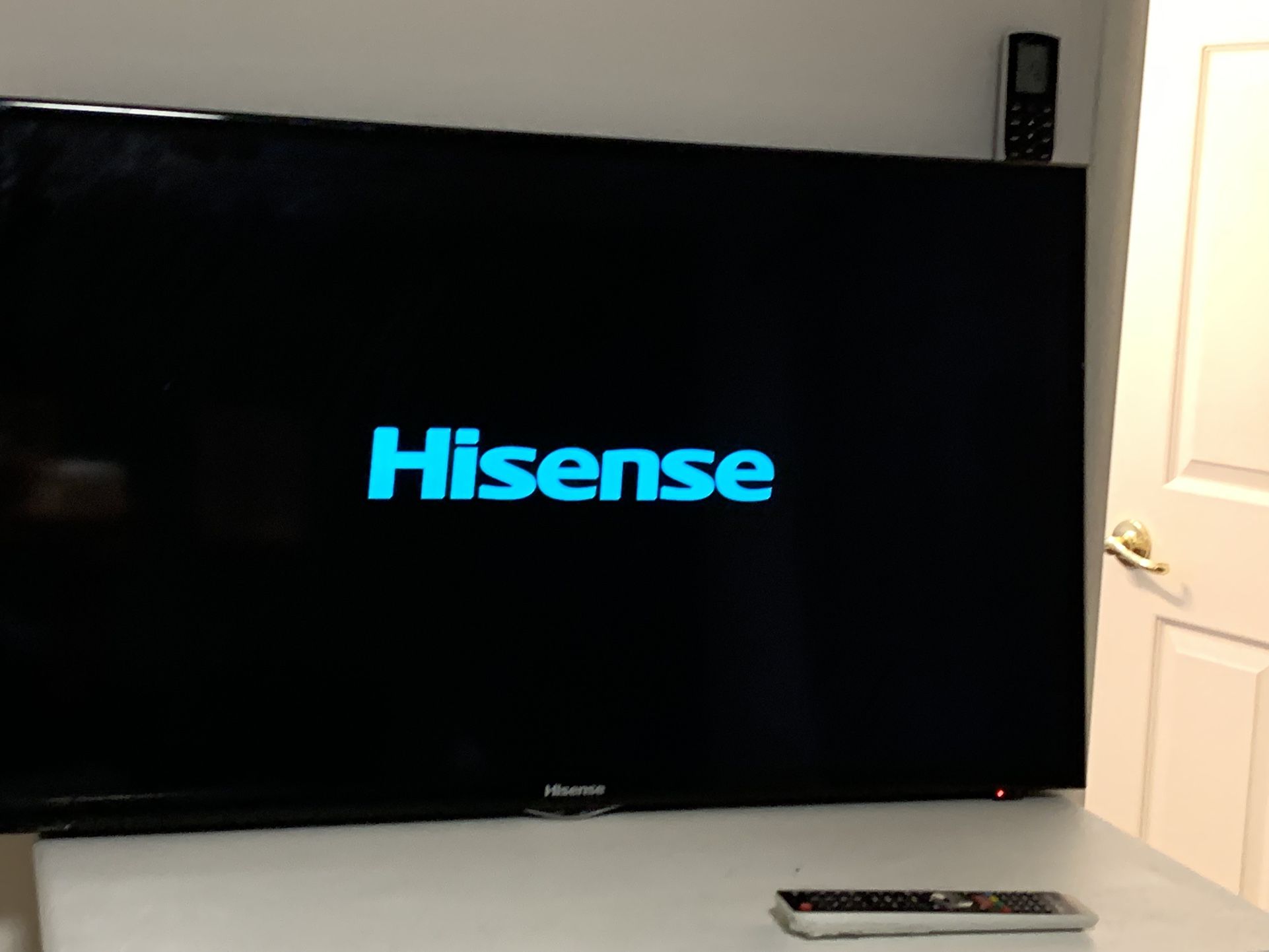 55 Inch Tv Hisense Works Great! 