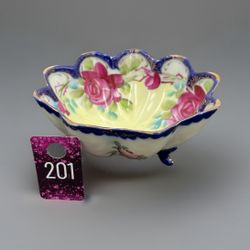 VNTG Porcelain 3 Footed Bowl