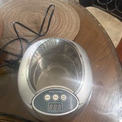 Ultrasonic jewelry cleaner