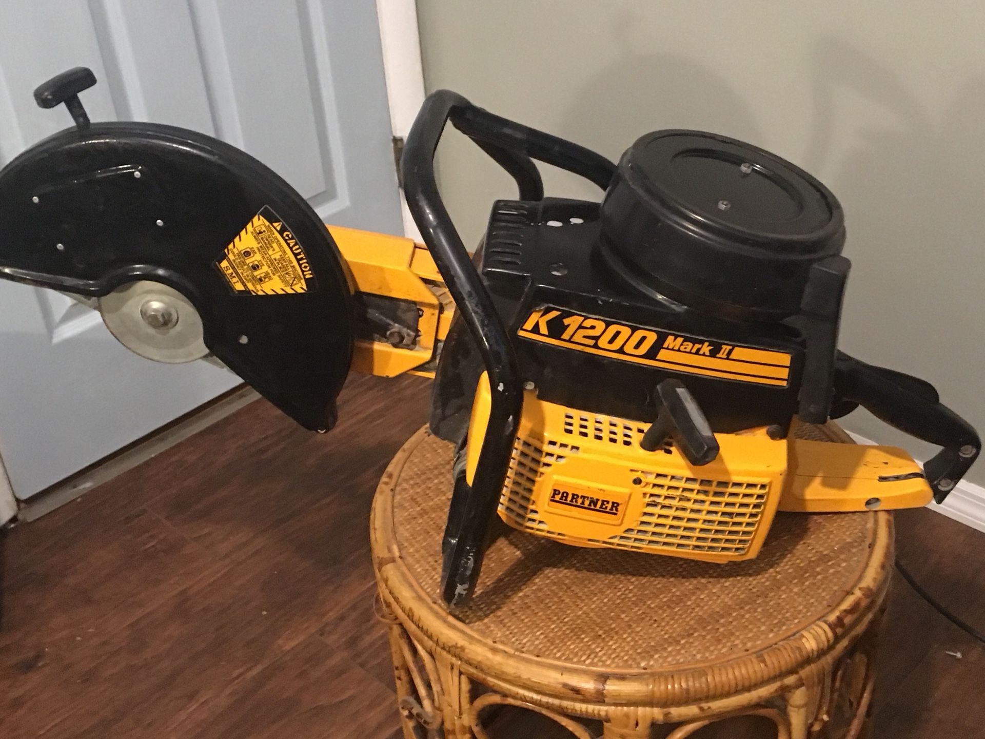 PARTNER K1200 Mark II 14” Concrete Saw Works Great Clean