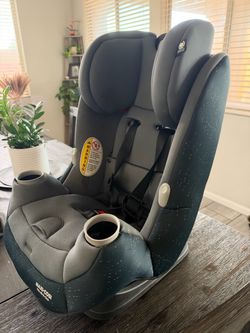 Maxi-Cosi Pria All-in-One Convertible Car Seat