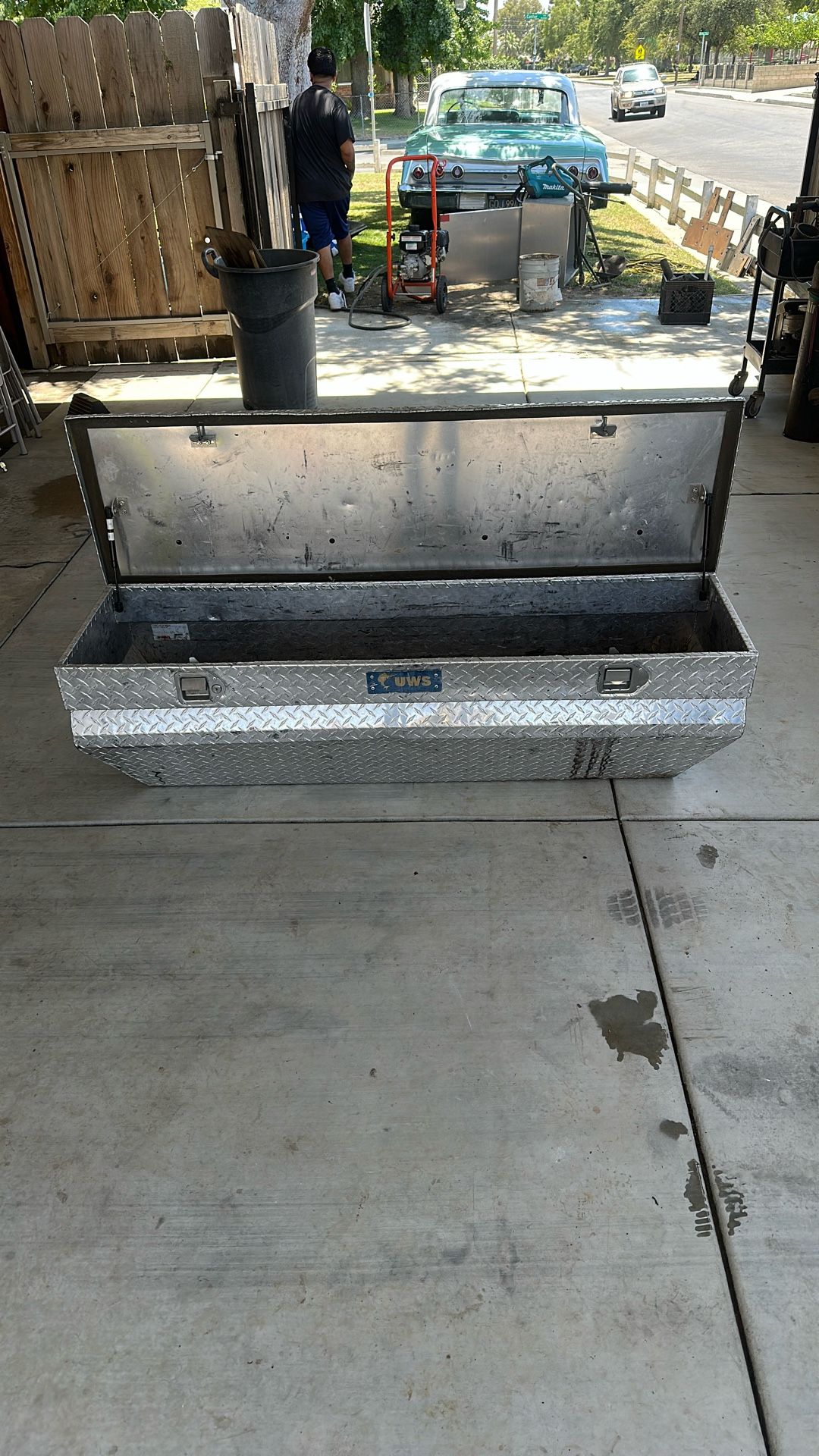 UWS Truck Tool Box