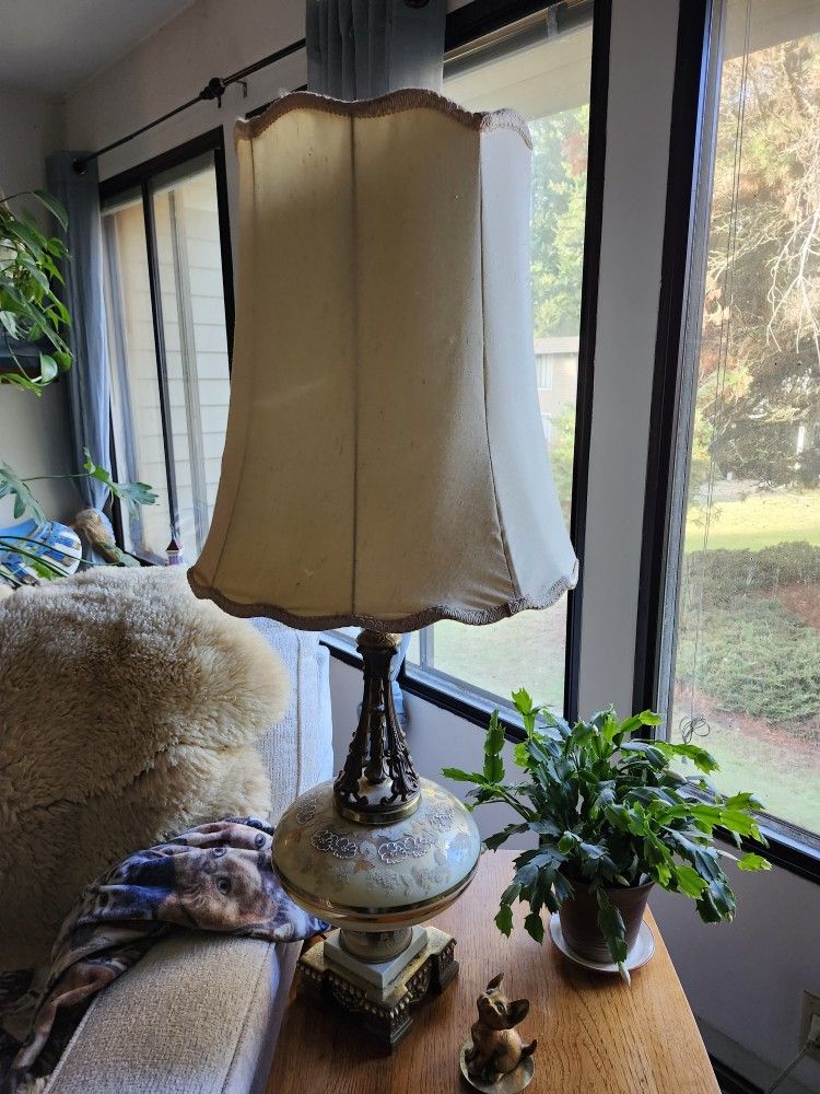 Large Vintage (Antique?) Table Lamp