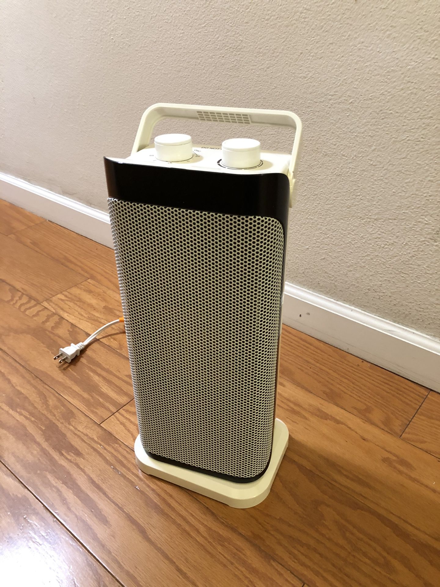 Space Heater for Office - Portable Electric Ceramic Quiet Tower Heater Fan  with Thermostat, Fast Heating, 120°Oscillating Efficient for Personal Home  for Sale in Diamond Bar, CA - OfferUp