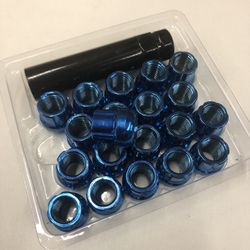 Blue lug nuts 12x1.5 lug pattern