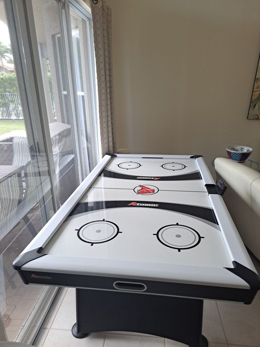 Hockey Table