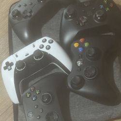  xbox controllers 