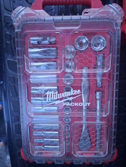 Milwaukee racket set