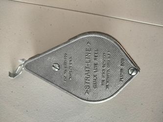 Straight line chalk line reel