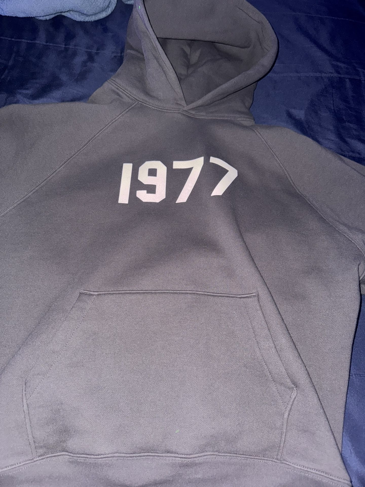 Essentials Hoodie 1977
