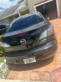 MAZDA3 2012
